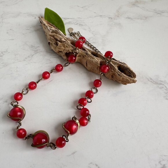 Art Deco Metal Wrapped Red Glass Bead Necklace 16" Vintage Jewelry - Picture 4 of 11